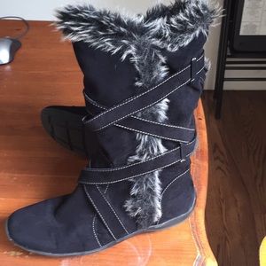 Women’s Size 7.5 Boots